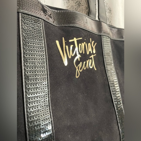 Large Victoria Secret tote bag black w sequins great condition - Picture 2 of 8